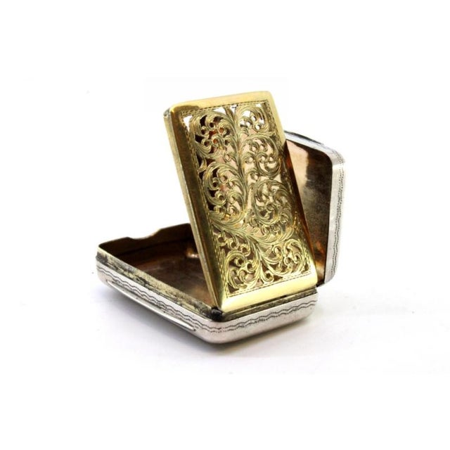 Metal Reign of George IV Gold and Paw Vinaigrette Box For Sale - Image 7 of 9