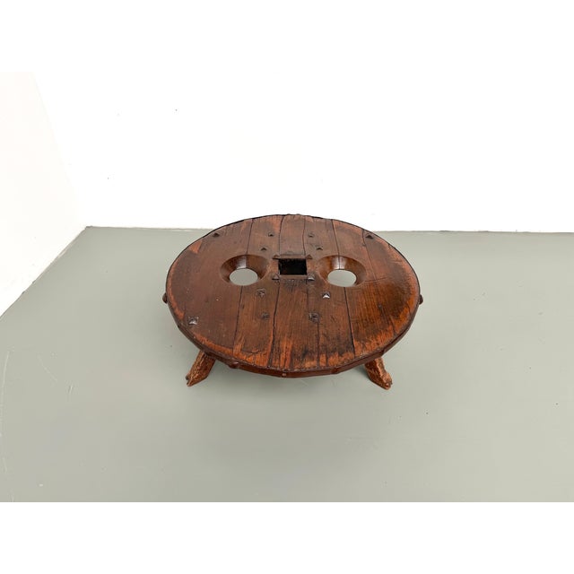 Brown Brazilian Folk Art Brutalist Circular Coffee Table in Wood, 1950s For Sale - Image 8 of 18