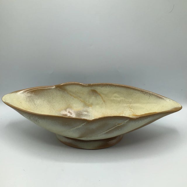 For that totally Mid-Century Modern table statement here is a beautiful Frankoma 17inch Plainsman satin brown centerpiece...