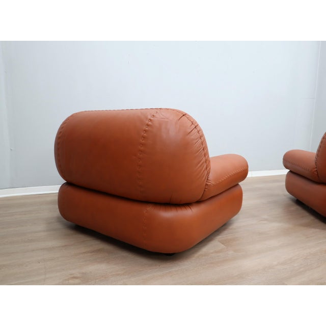 Sapporo Cognac Leather Chairs from Mobil Girgi, 1970s, Set of 2 For Sale - Image 16 of 18