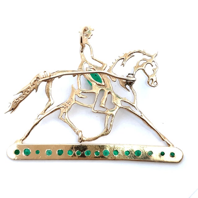 14k Yellow Gold Emerald and Diamond Studded Horse Rider Brooch For Sale - Image 4 of 9