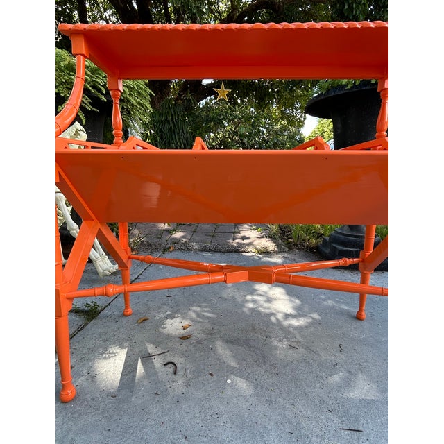 1970s High-Gloss Electric Orange Lacquered Mahogany Chinese Chippendale Magazine Stand. For Sale - Image 10 of 11