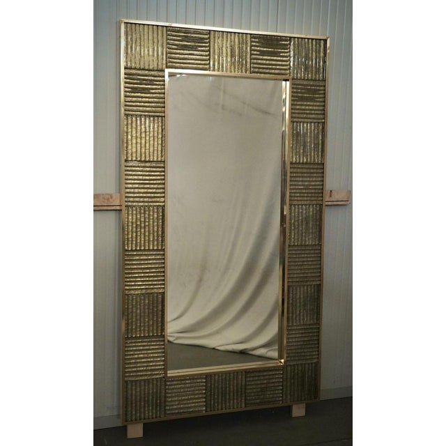 A sturdy gold frame captures the gaze of those who observe it, leaving them in ecstasy. The Murano furnaces create an...