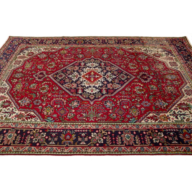1960s 1960s Red Medallion Tabriz Wool Rug With Persian Design For Sale - Image 5 of 7