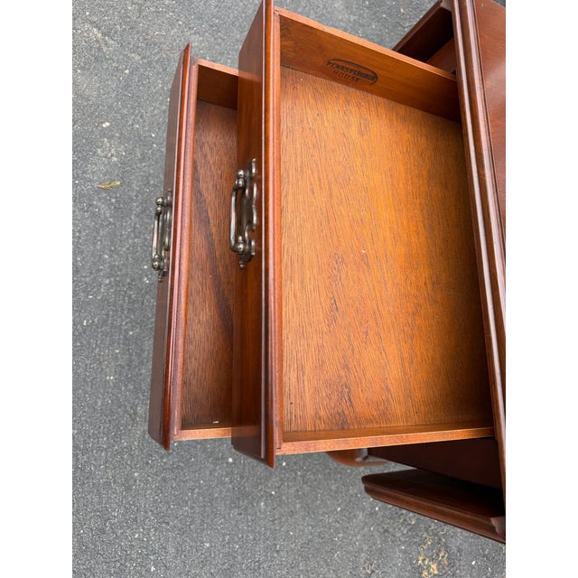 Wood Mid 20th Century Pair of Queen Anne Style Drop Leaf Side Tables by Pennsylvanie House For Sale - Image 7 of 12