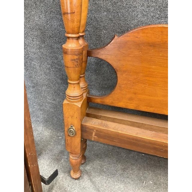 Wood Antique American Twin Four-Poster Beds | 1880s Turned Post Solid Wood Pair For Sale - Image 7 of 9