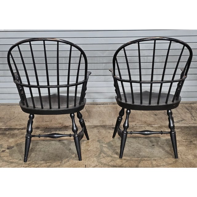 Wood Late 20th Century Pair of Adriance Heritage Sack Back Windsor Arm Chairs Bench Made Black Finish For Sale - Image 7 of 9