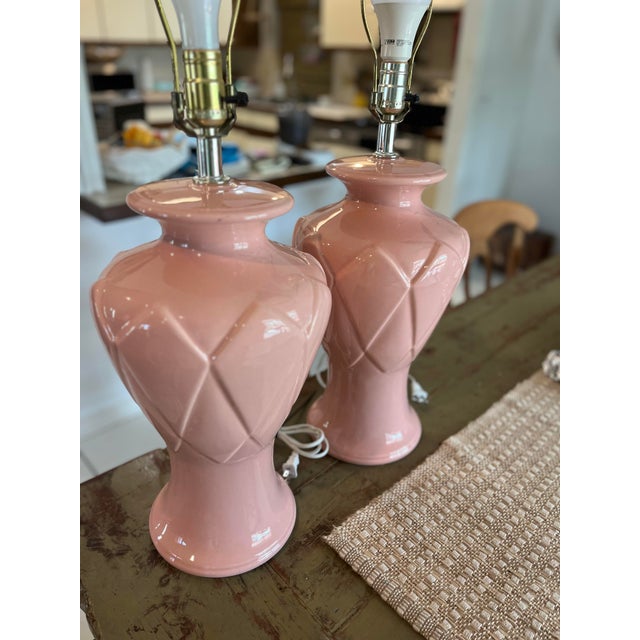 Pair of Vintage Blush Pink Ceramic Diamond Pattern Table Lamps With Three Settings/No Shades For Sale - Image 10 of 11