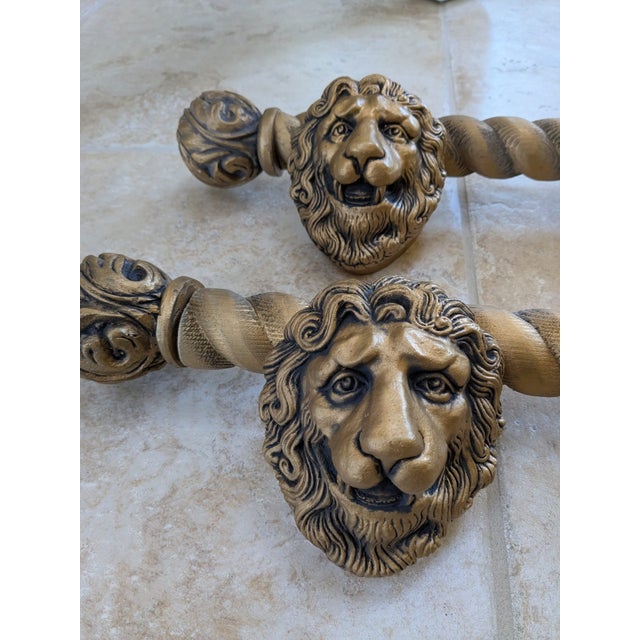 Set of Heavy Carved Wood Curtain Rods, Finials & Lion Head Brackets, 10 Pieces For Sale In New York - Image 6 of 12