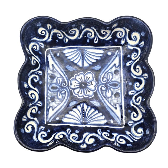 1980s 1980s Talavera Hand Painted Cobalt Blue Serving Bowl Set Mexico 3 Piece 10.5" For Sale - Image 5 of 18