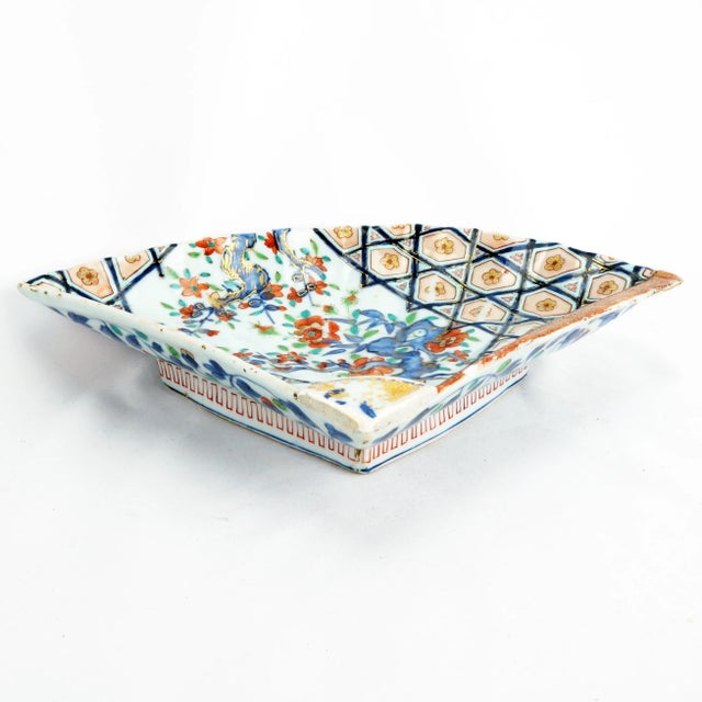 Chinese Kangxi Chinese Imari Fan Dish 1662-1722 For Sale - Image 3 of 7
