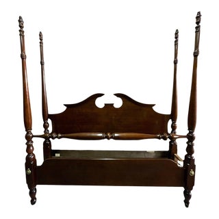 Vintage Thomasville Four Poster Queen Size Bed W/Rails For Sale