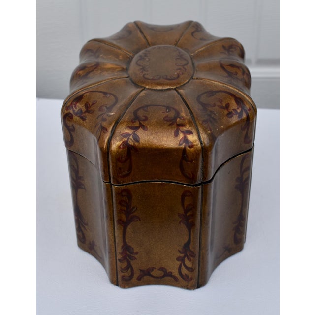 VTG Painted Florentine Style Jewelry Box W/Lined Fitted Interior /Removable Section For Sale In Philadelphia - Image 6 of 13