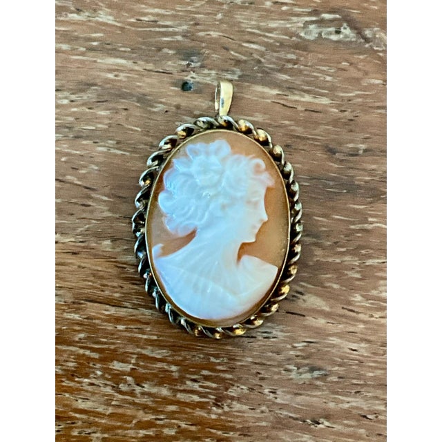 Victorian Vintage Victorian 12k Handcarved Cameo Pendant Brooch For Sale - Image 3 of 11