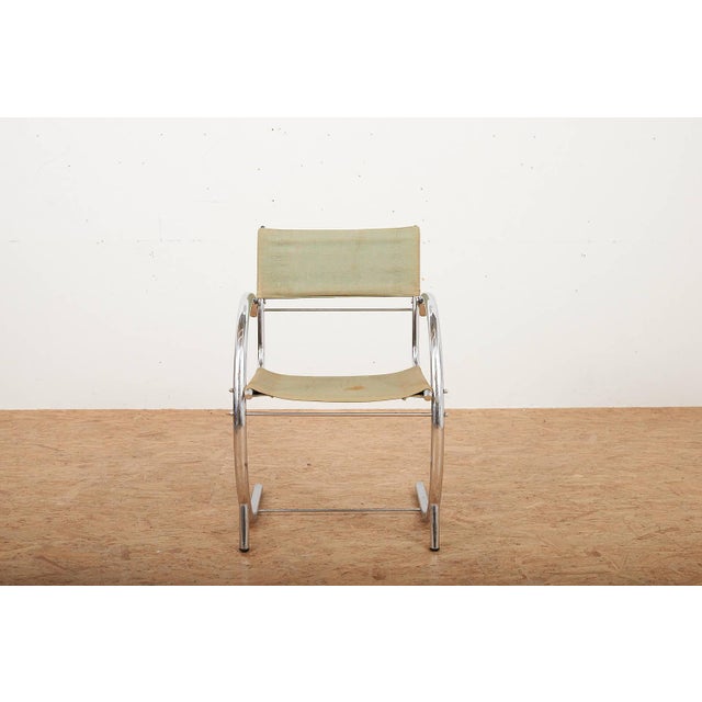 Vintage Bauhaus Steel Tube Cantilever Chair, in Worn conditions. Designed 1920 to 1949