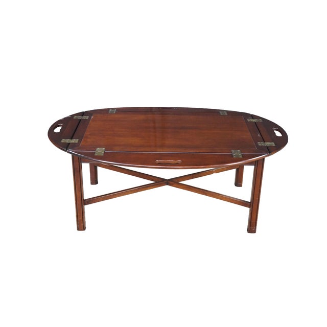 Vintage Statton "Old Towne" cherry butler's coffee table, circa 1977. A classic reproduction of a 18th-century English...