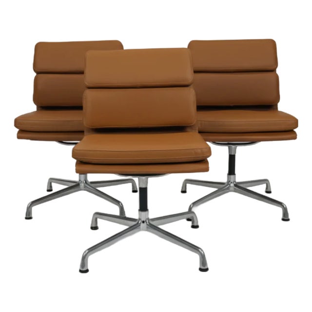 Late 20th Century Set of 3 Herman Miller Eames Brown Aluminum Group Side Chairs For Sale