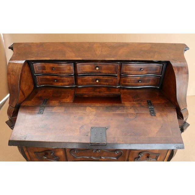 Walnut Lombard Dresser, 1970s For Sale - Image 4 of 17