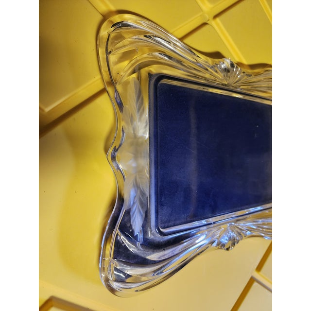 Vintage 1990s Mikasa Lead Crystal 5x7 Picture Frame With Frosted Floral Accents For Sale - Image 10 of 18