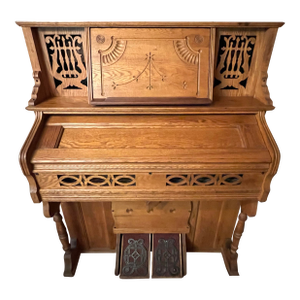 1890s Crescent Oak Pump Organ Made for Harding & Miller