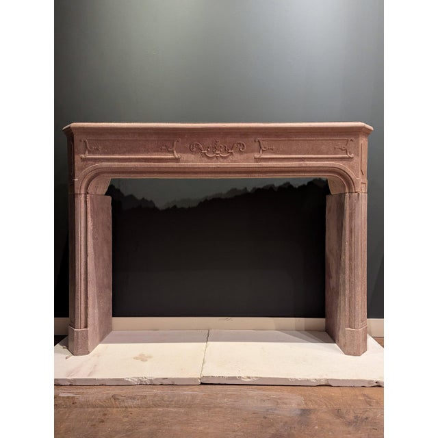 This stunning 18th century fireplace mantle is crafted from a rare quality of porphyry. This natural stone is renowned for...