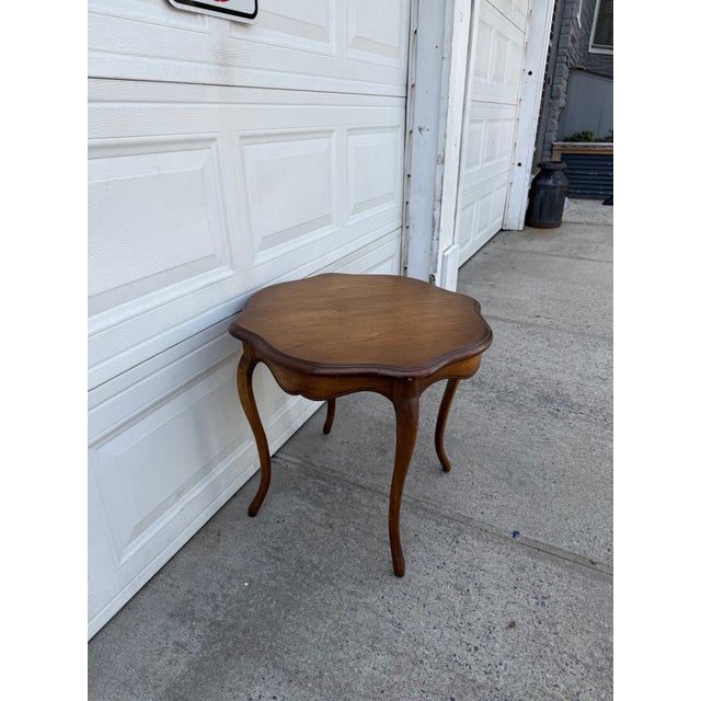 Brown Vintage French Provincial Louis XV Style Scalloped Side Table With Cabriole Legs For Sale - Image 8 of 12