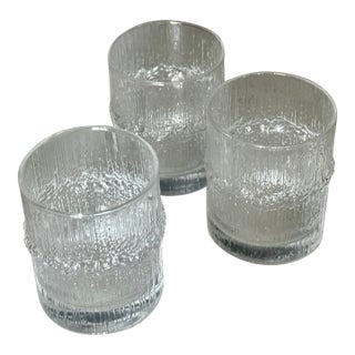1980s Mid Century Modern Tapio Wirkkala Niva Lowball Whiskey Glasses Iittala Finland - Set of 3 For Sale