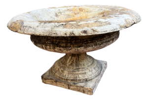 Neoclassical Bowl in Patinated Concrete