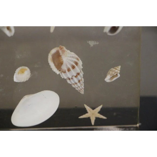 Mid-Century Modern Resin Table Lamps with Inclusions, 1970s, Set of 2 For Sale - Image 3 of 17