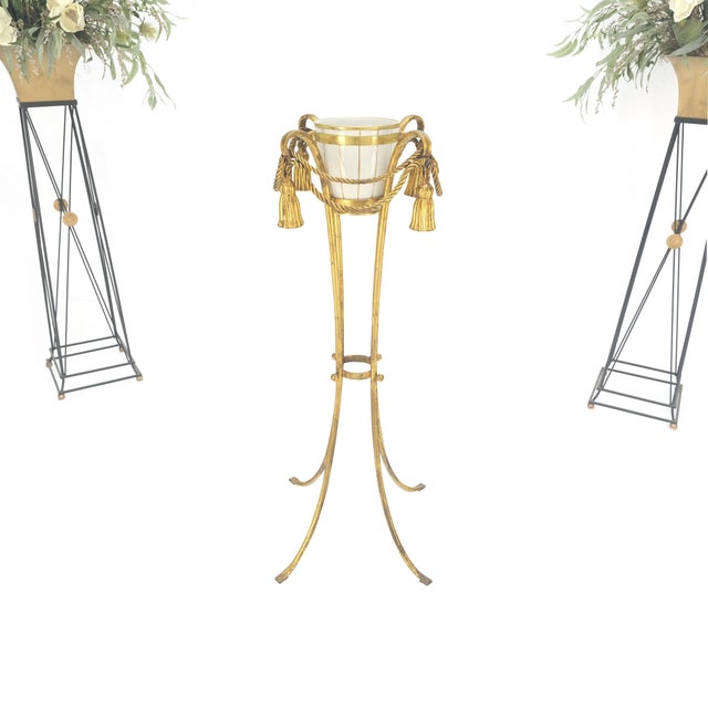 Mid 20th Century Gilt Wrought Iron "Twisted Rope" Base w/ Tassels Jardiniere Planter Pot MINT! For Sale - Image 5 of 12