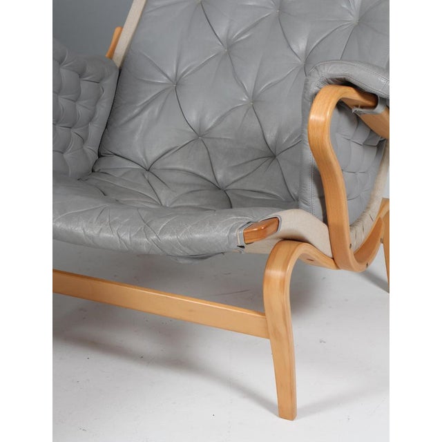 Pernilla Lounge Chair in Grey Leather with Beech Frame attributed to Bruno Mathsson for Dux, Sweden, 1980s For Sale - Image 6 of 11