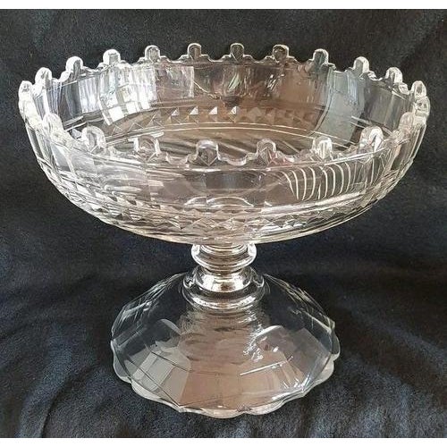 Edwardian Irish Cut Glass Fruit Bowl with Castle Rim For Sale - Image 4 of 14