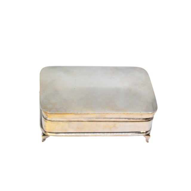 Silver Jewelry Holder with Engravings and Cut-Out Feet, in Good conditions. Designed 1920 to 1949