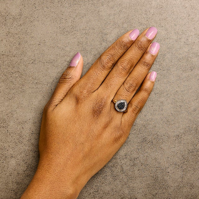 Early 21st Century 10K Yellow Gold 1/2 Cttw Round & Baguette Cut Diamond Pear Shaped Domed Pavé Cluster with Halo Cocktail Ring (J-K Color, I1-I2 Clarity) - Size 7.5 For Sale - Image 5 of 6