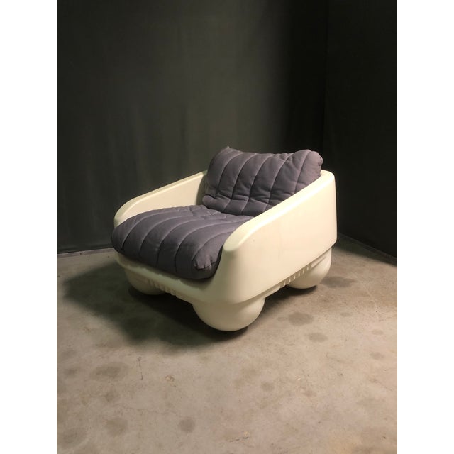 A very comfortable fun chair in great condition! Labelled “Ampaglas’ to base. Height 65 cm Width 95 cm Depth 83 cm Seat...