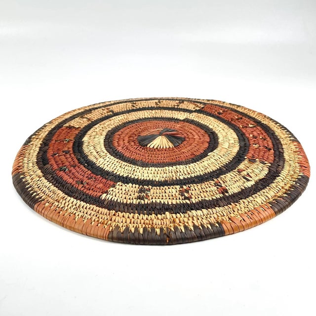 African Early 20th Century Hausa Flat Basket Nigeria 13inch MATTER COLLECTION For Sale - Image 3 of 7