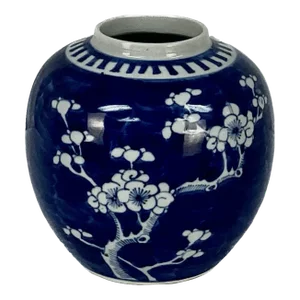 Late 19th Century Chinese Blue and White Porcelain Ginger Jar Vase