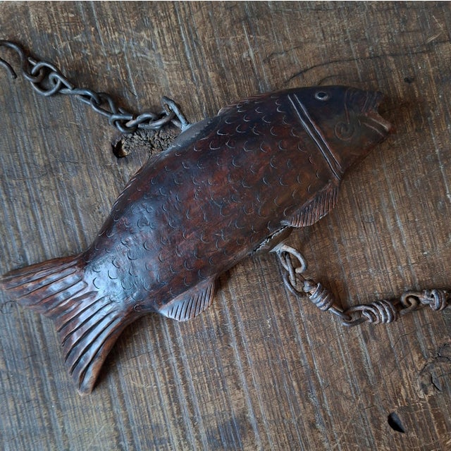 Wood Antique Japanese Sign with Wooden Jizai Kagi Fish, 1890s For Sale - Image 7 of 13