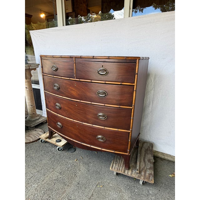 This is a beautiful faux bamboo style chest! Of English make, this piece has all the typical charm of that style. Lovely...