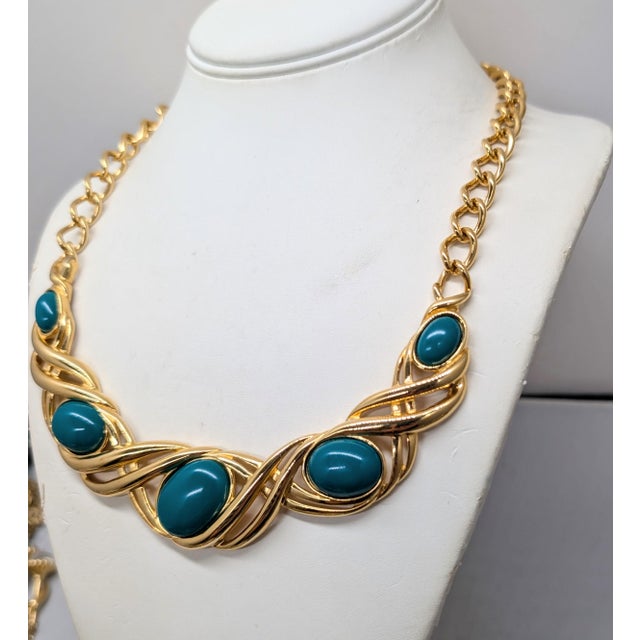 American Vintage 1990s Signed Monet Goldtone Cabochon Faux-Green Jasper Collar Necklace For Sale - Image 3 of 9