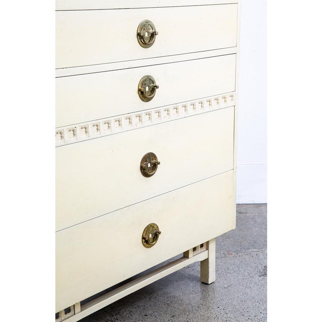 1960s Mid Century Modern Dresser Highboy 6 Drawer White American Kalpe Trim For Sale In Sacramento - Image 6 of 12