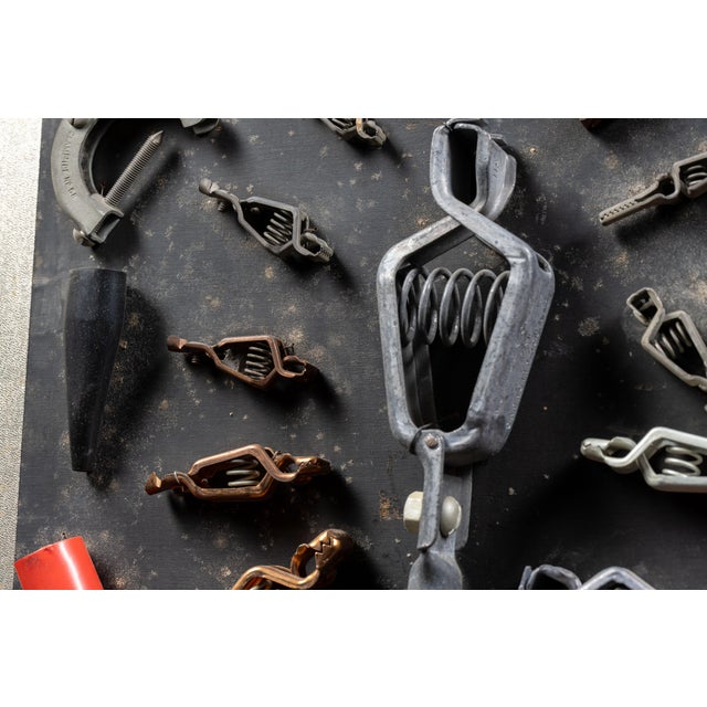 Mid 20th Century 1940s Mueller Electric Universal Clips Store Display For Sale - Image 5 of 6