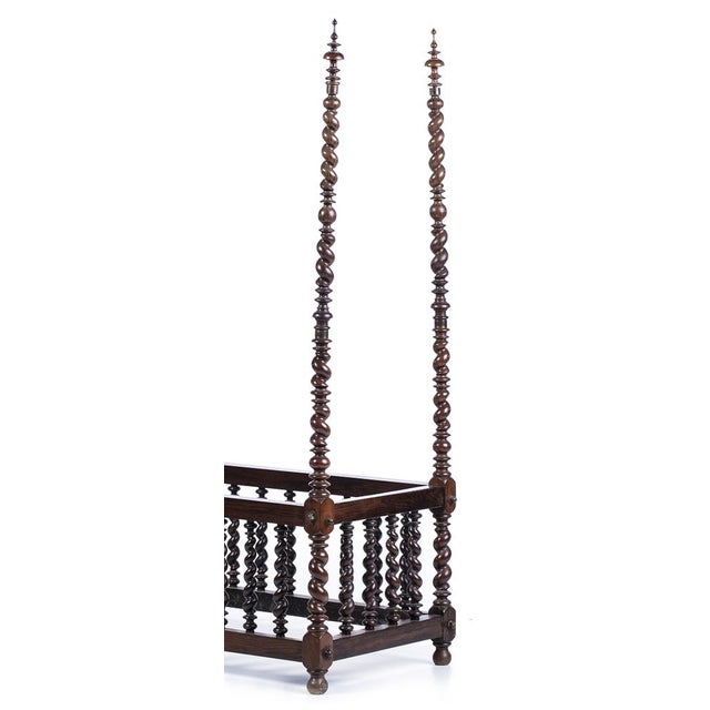 Canopy Bobbin Lace Cradle in Noble Wood, 1600s For Sale - Image 3 of 8