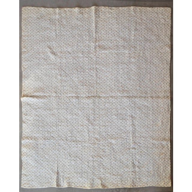 Early 20th C Jacob's Ladder Variation Hand-Quilted Cotton Quilt - For Sale - Image 6 of 12