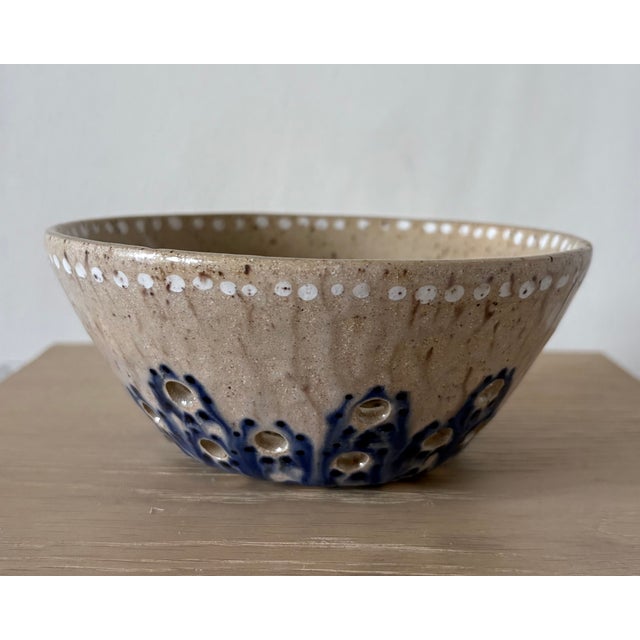 American Studio Pottery Colander Bowl in Cobalt Blue and Cream, New York For Sale - Image 4 of 4