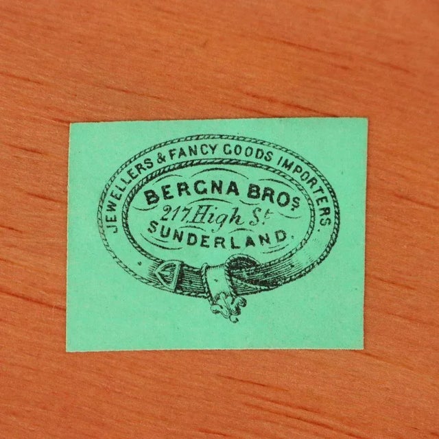 Vintage Lady Box in Brass For Sale - Image 9 of 10