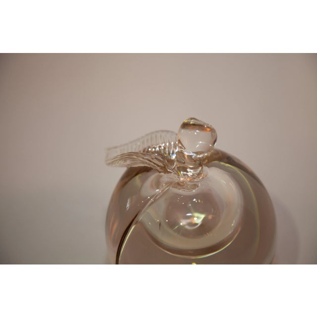 Italian Alfredo Barbini Murano Oggetti Glass Apple Paper Weight For Sale - Image 3 of 9