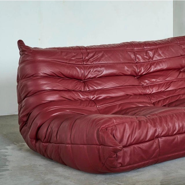 Togo Modular Sofa in Oxblood Red Leather attributed to Michel Ducaroy for Ligne Roset, 2000s, Set of 4 For Sale - Image 11 of 18