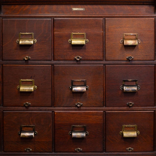 Monumental Mahogany Yawman and Erbe 15 Drawer Modular File Cabinet c.1910 For Sale In San Francisco - Image 6 of 18