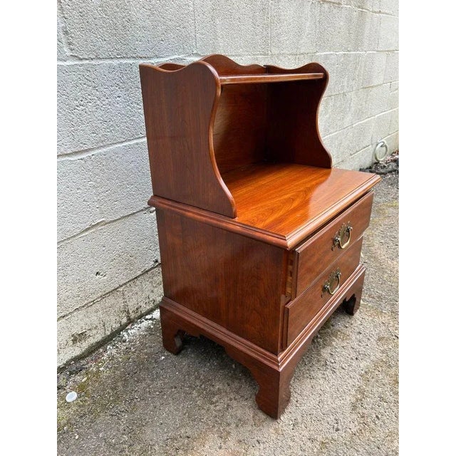 Mid 20th Century Henkel Harris Solid Cherry Nightstand Bedside Table. For Sale - Image 5 of 11
